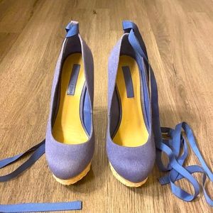 BCBG platform Wedges